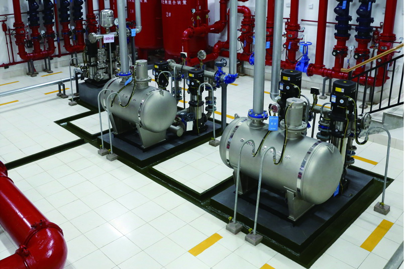 蕪湖時代金融中心消防泵房設備、管道安裝，泵房設備基礎、排水溝、支架細部做法